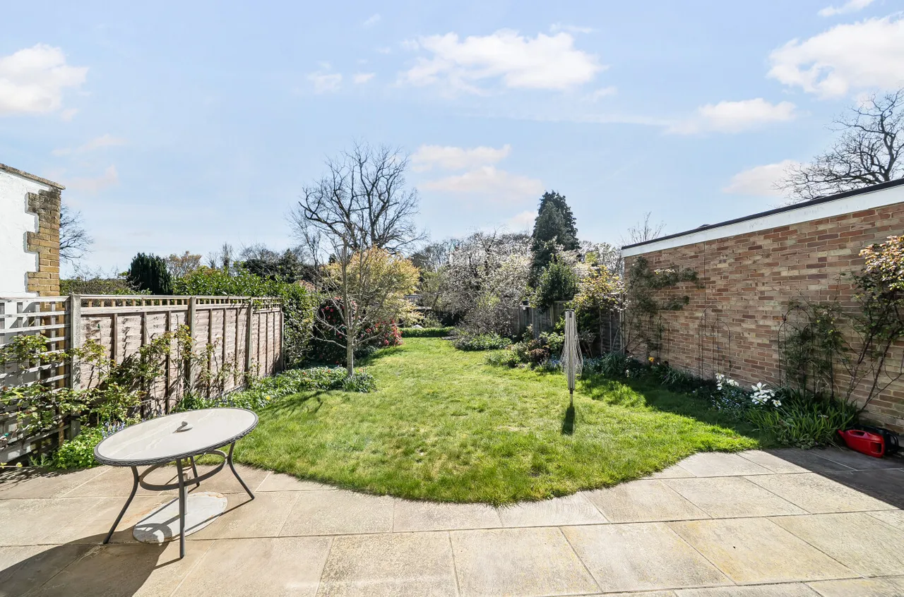 Le Marchant Road, Frimley, Camberley, Surrey, GU16 8RW, photo 10