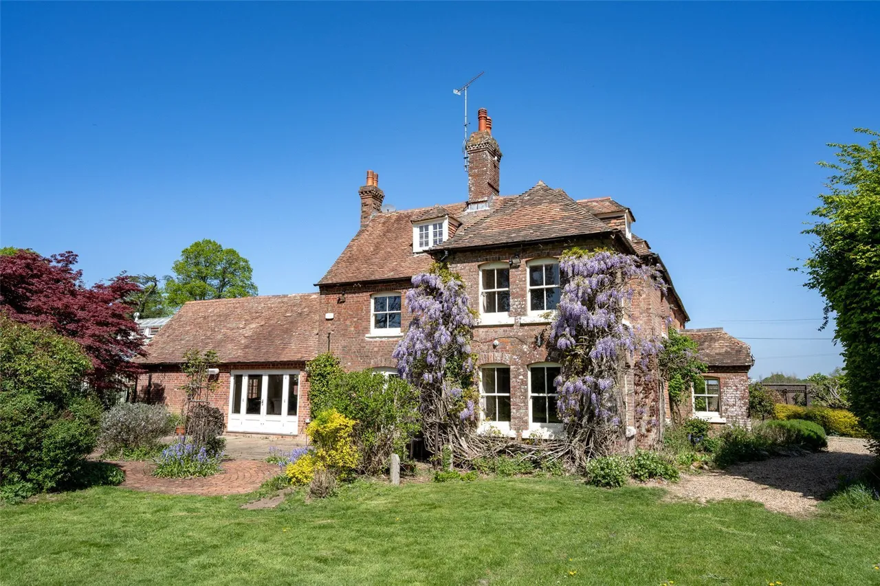 Dorchester Road, Sturminster Marshall, BH21, photo 27