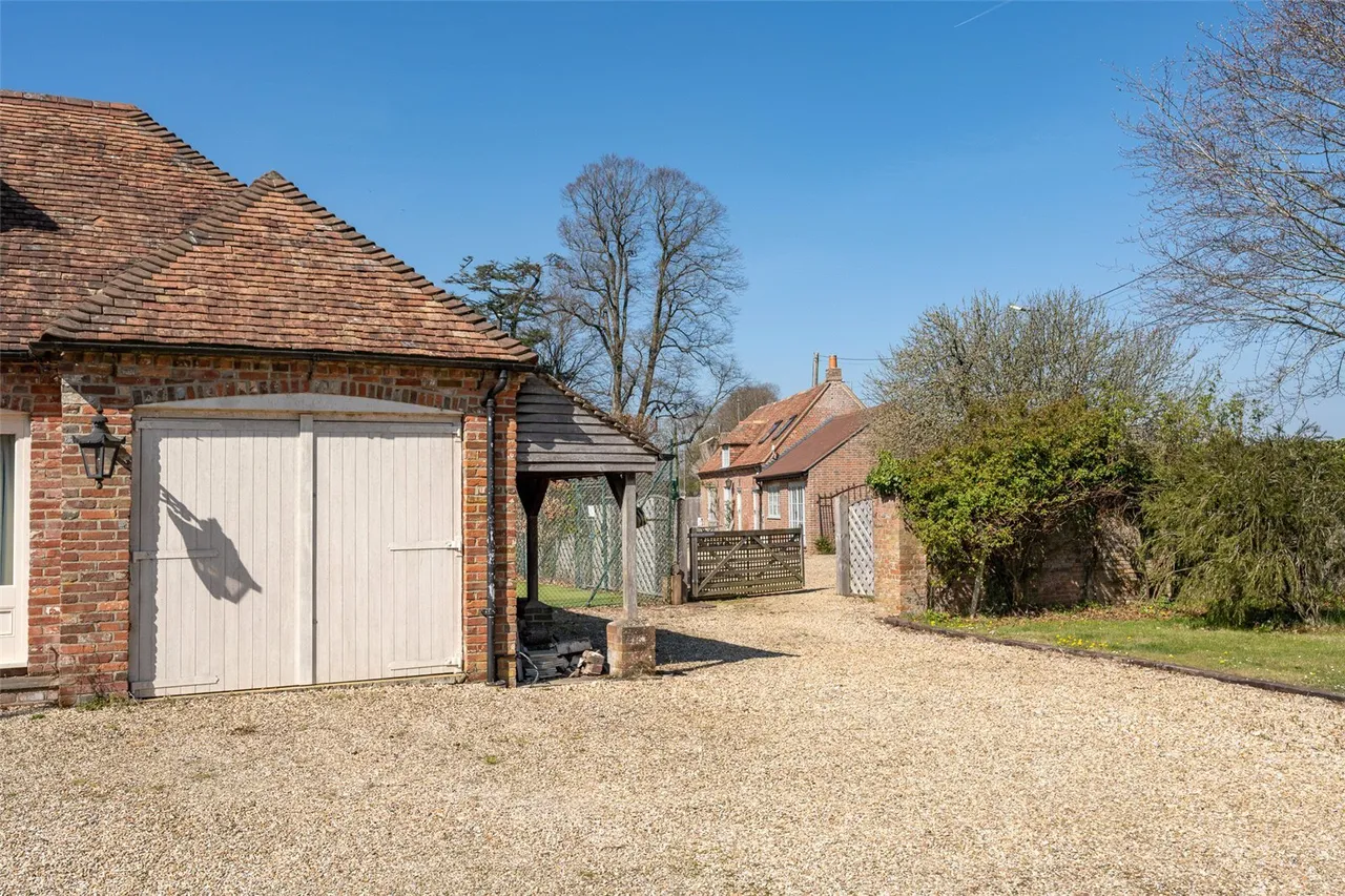 Dorchester Road, Sturminster Marshall, BH21, photo 38