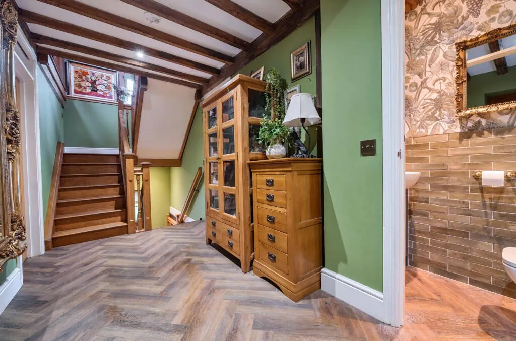 Melksham Road, Lacock, SN15, photo 16