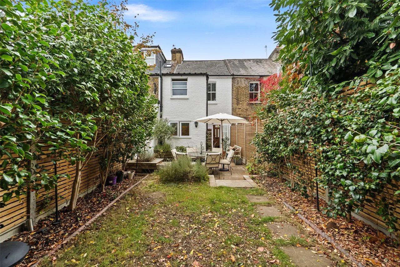 Plevna Road, Hampton, TW12, photo 13
