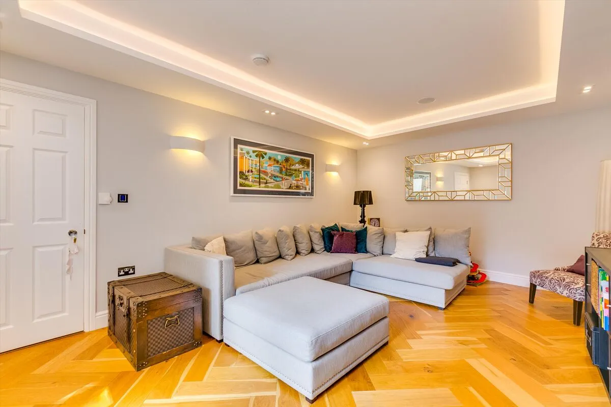 Crescent Grove, London, SW4, photo 13