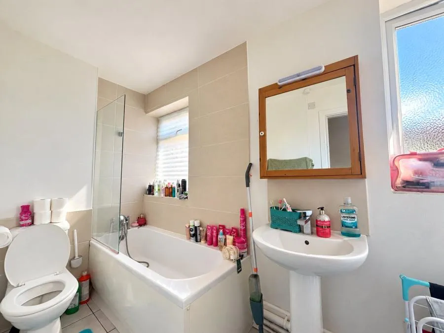 Crescent Road, Wokingham, RG40, photo 2