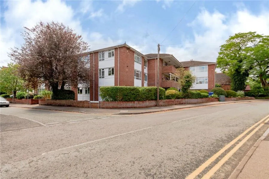 Crescent Road, Wokingham, RG40, photo 9