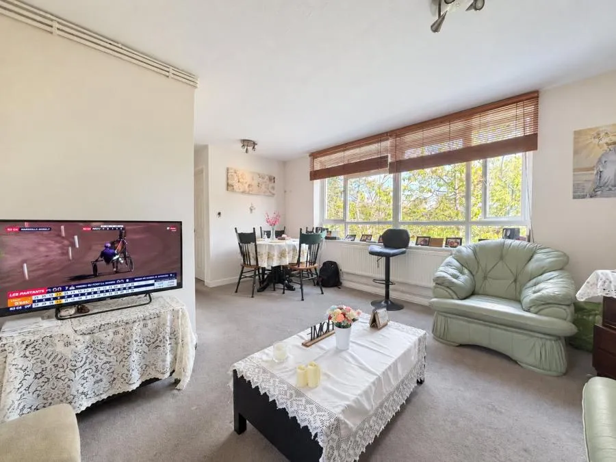 Crescent Road, Wokingham, RG40, photo 6