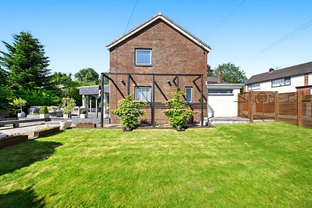 Knowsley Road West, Clayton Le Dale, BB1, photo 51