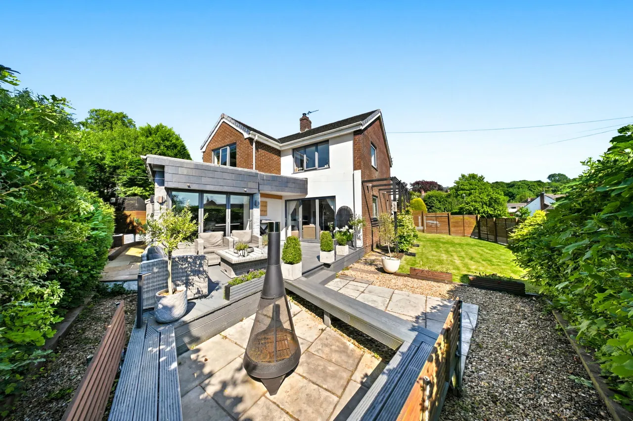 Knowsley Road West, Clayton Le Dale, BB1, photo 20