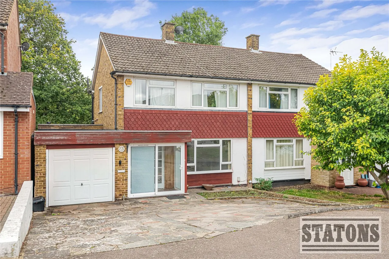 3 bed house for sale, Tiverton Road, Potters Bar, EN6