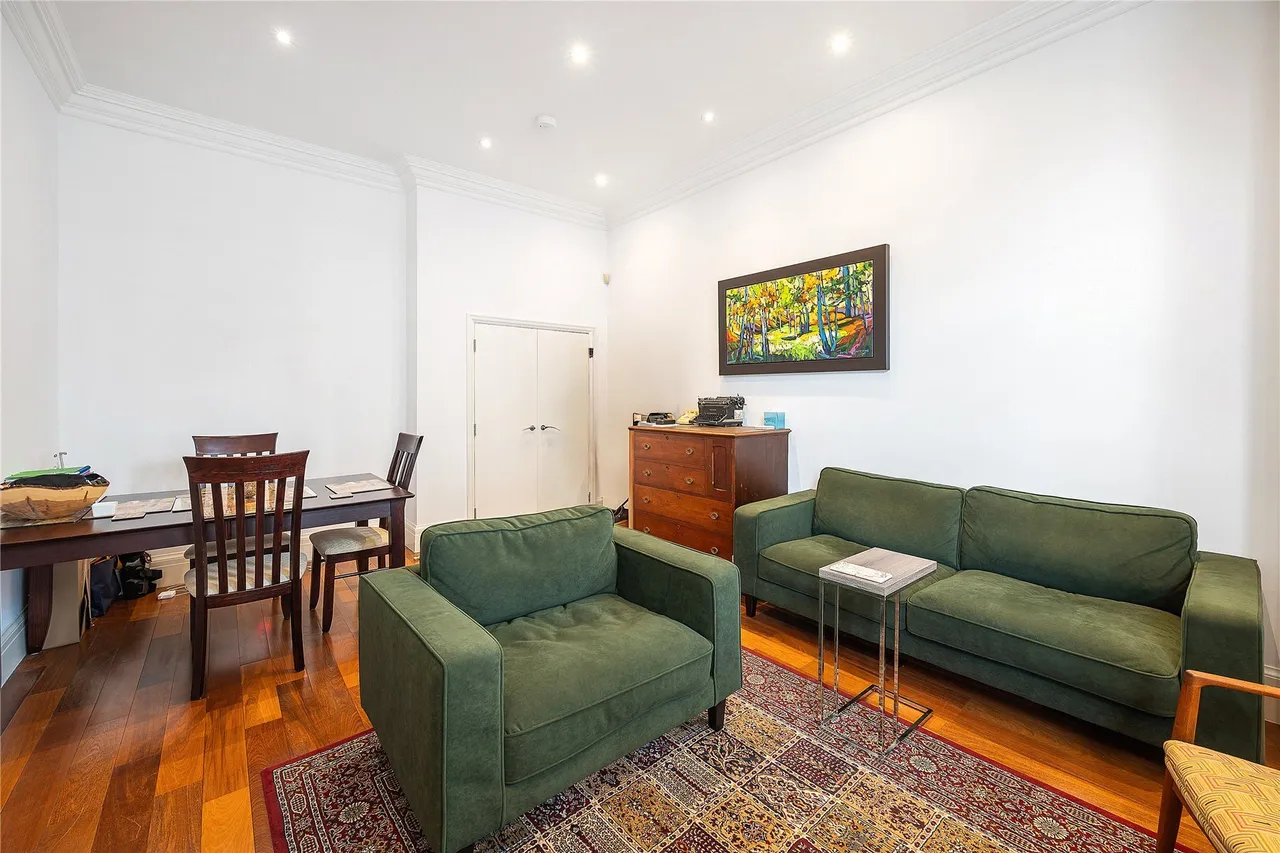 2 bed flat to rent — Campden Hill Gardens, London, W8