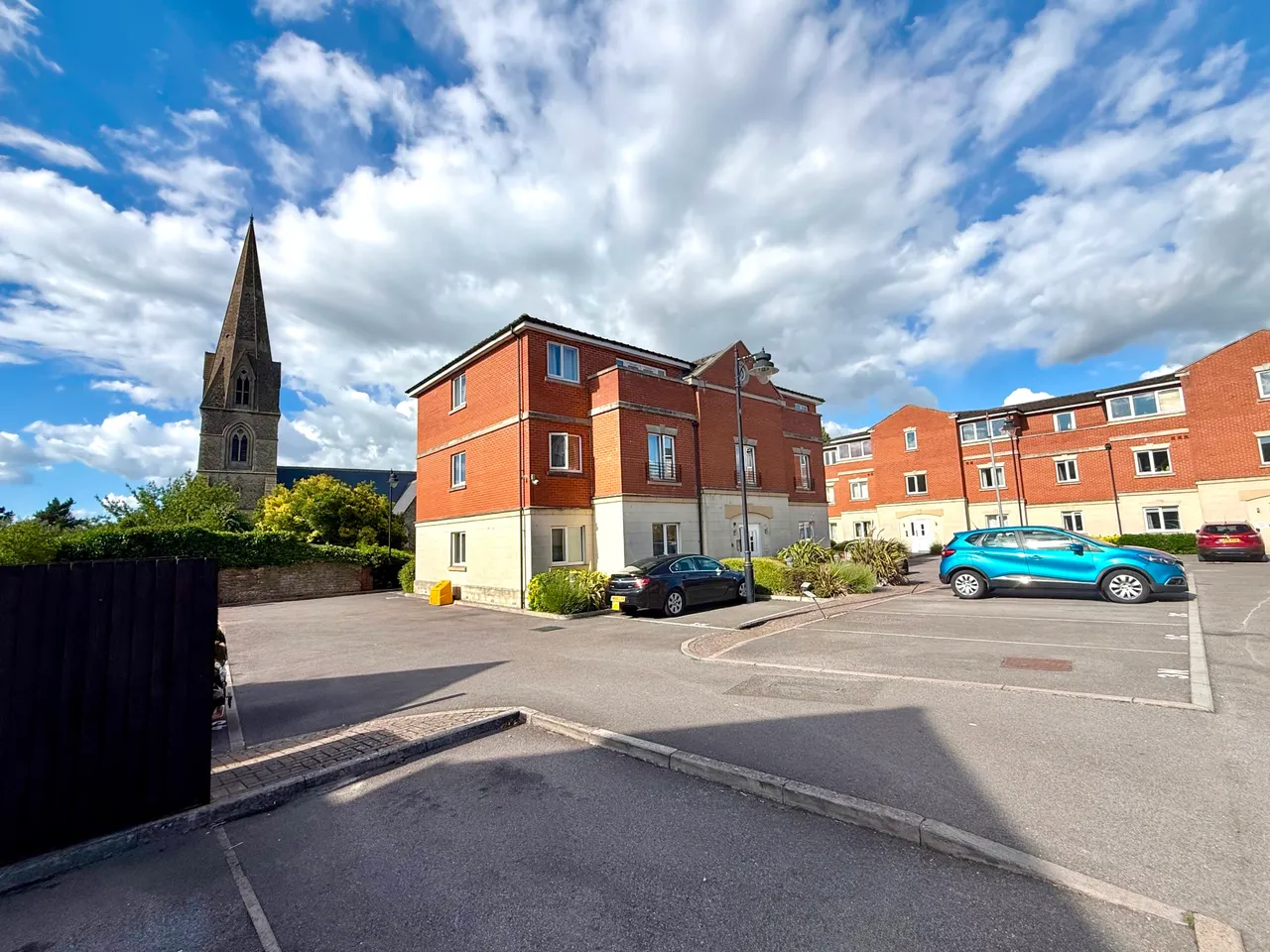 Brock End, Old Town, Swindon, Wiltshire, SN1 3HA, photo 13