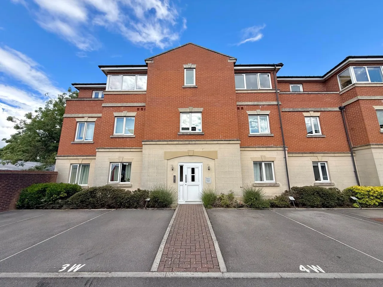 Brock End, Old Town, Swindon, Wiltshire, SN1 3HA, photo 15
