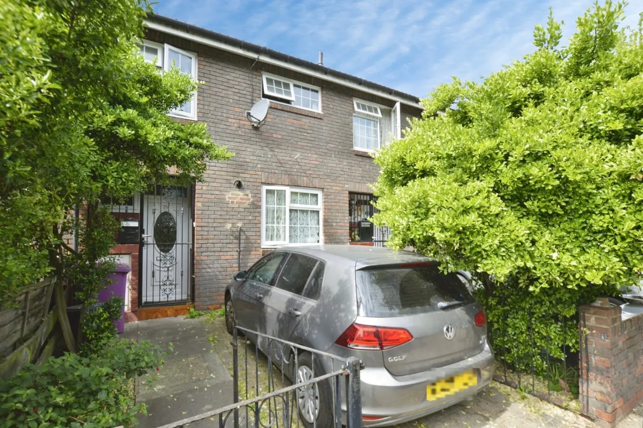 3 bed house for sale — Wallwood Street, London