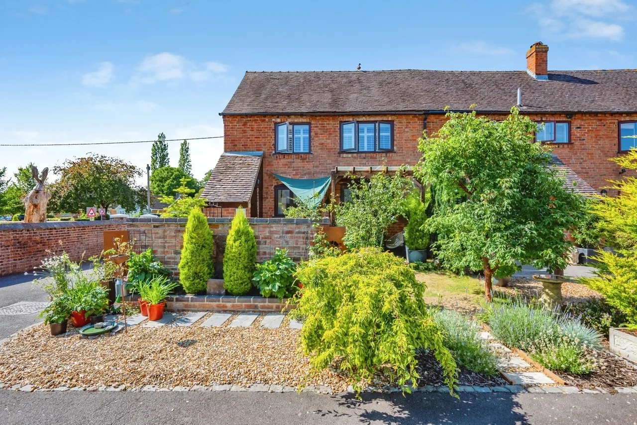 Main Road, Newton Regis, Tamworth, Warwickshire, B79, photo 4