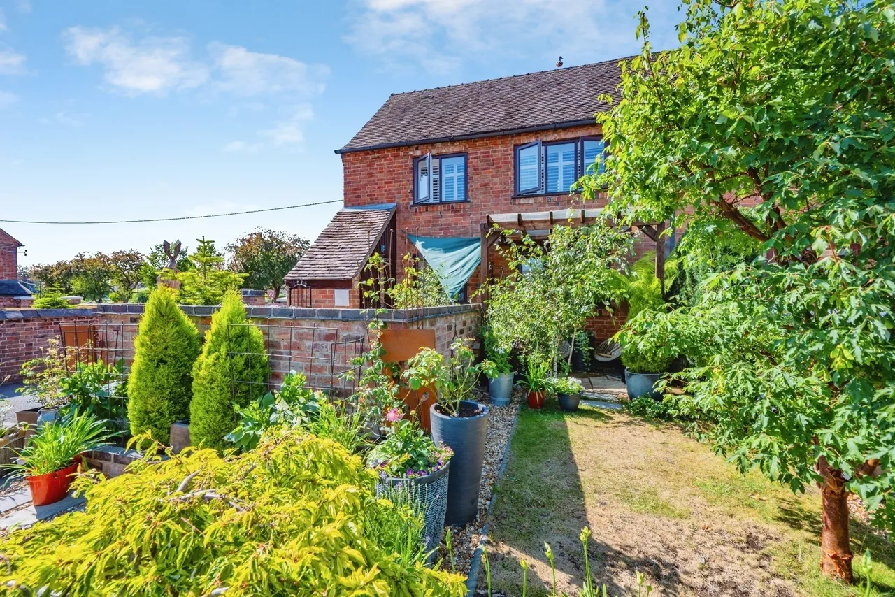 Main Road, Newton Regis, Tamworth, Warwickshire, B79, photo 19