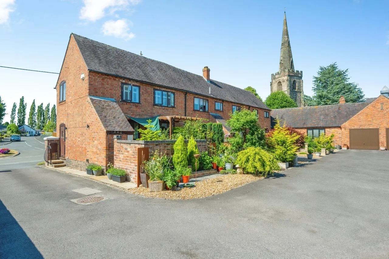 Main Road, Newton Regis, Tamworth, Warwickshire, B79, photo 16