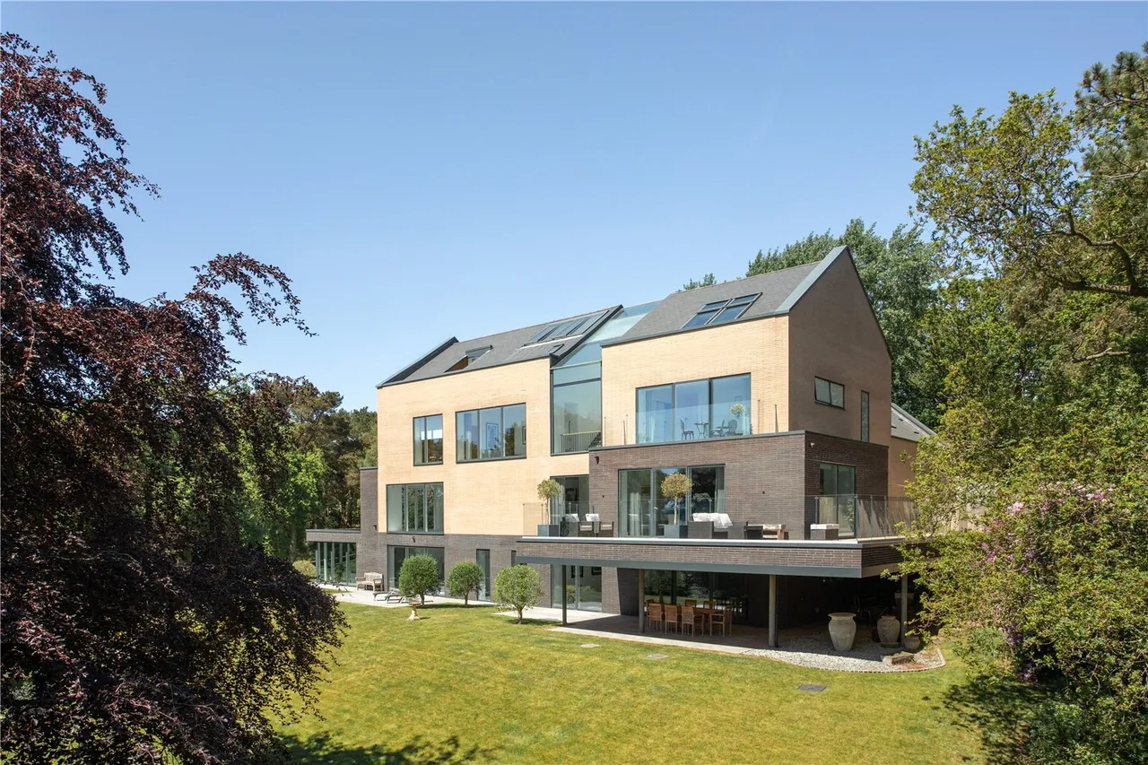 Kings Drive, Caldy, CH48, photo 2