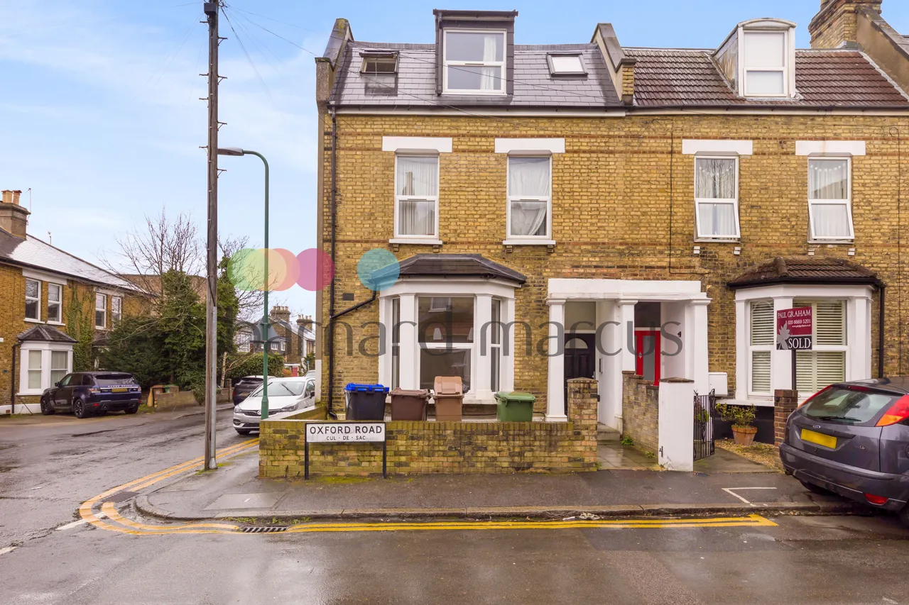 flat to rent — Oxford Road, WALLINGTON