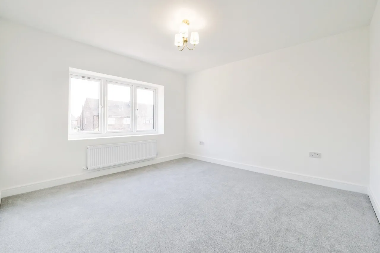 Ennerdale Avenue, Hornchurch, RM12, photo 11