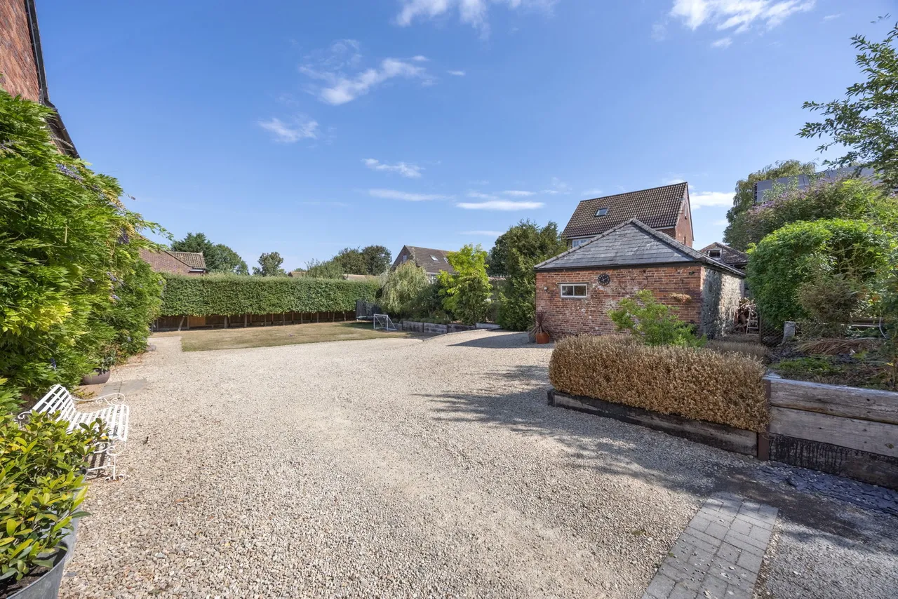 Court Lane, Bratton, BA13, photo 93
