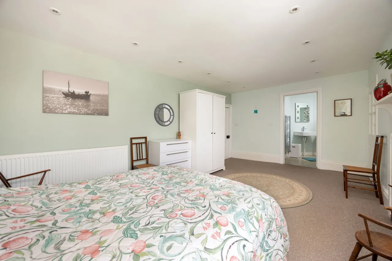 Court Lane, Bratton, BA13, photo 77