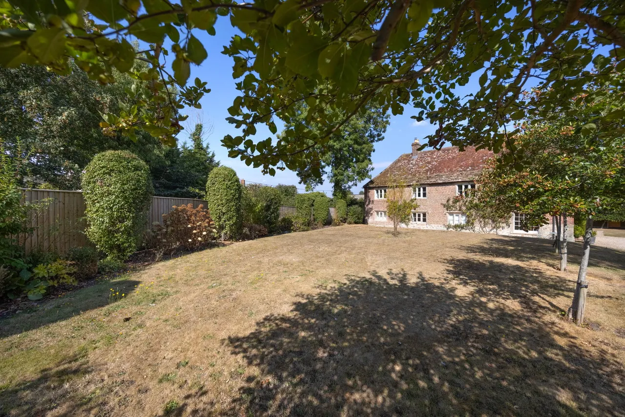 Court Lane, Bratton, BA13, photo 92