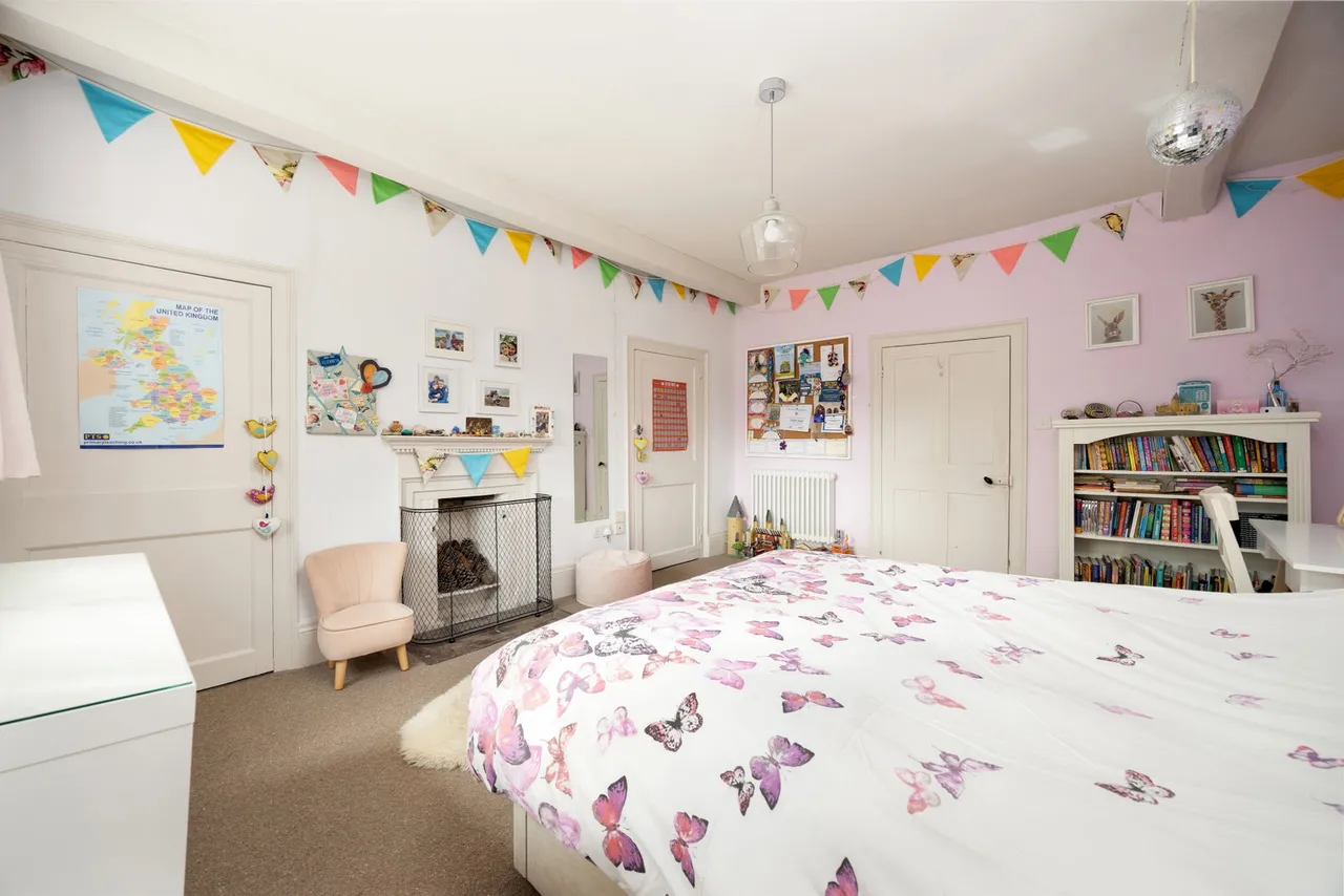 Court Lane, Bratton, BA13, photo 80