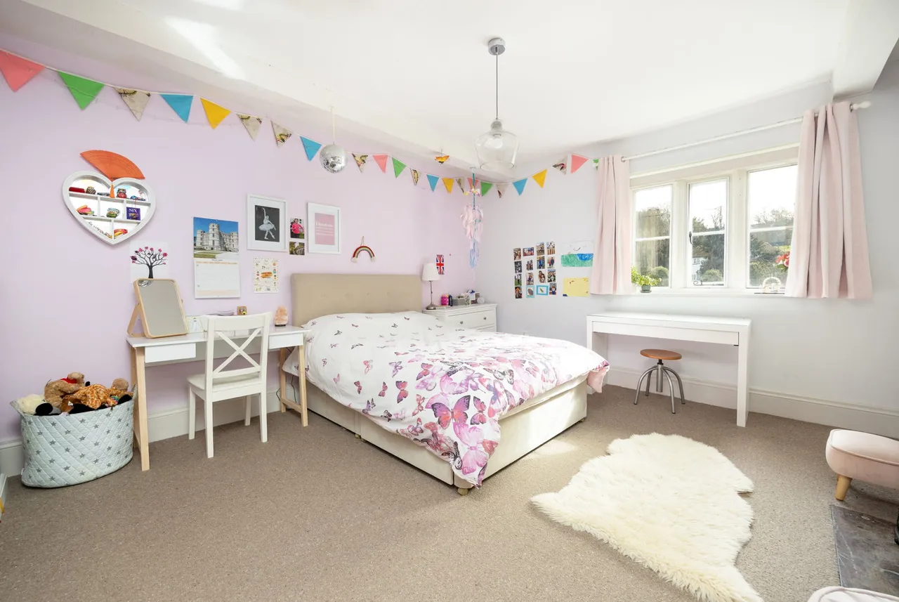 Court Lane, Bratton, BA13, photo 79