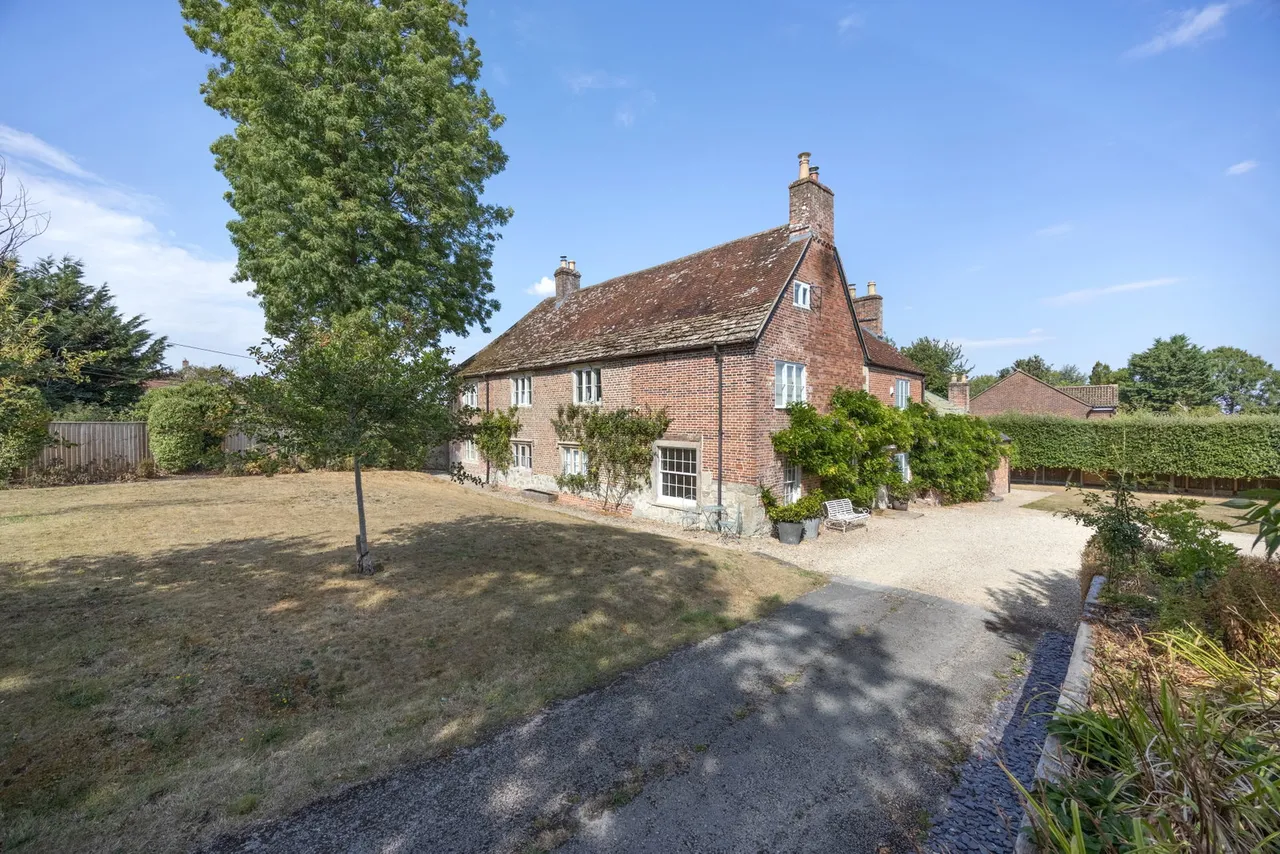 Court Lane, Bratton, BA13, photo 96