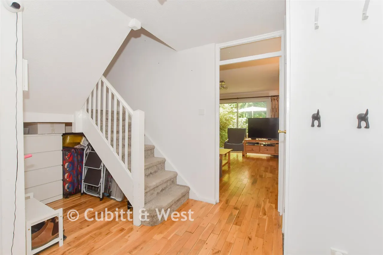Cook Road, Horsham, RH12, photo 11