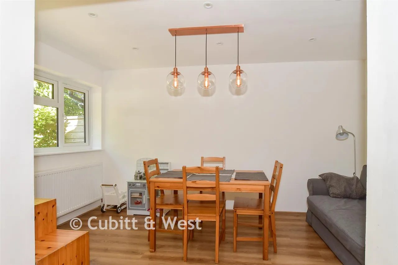 Cook Road, Horsham, RH12, photo 8