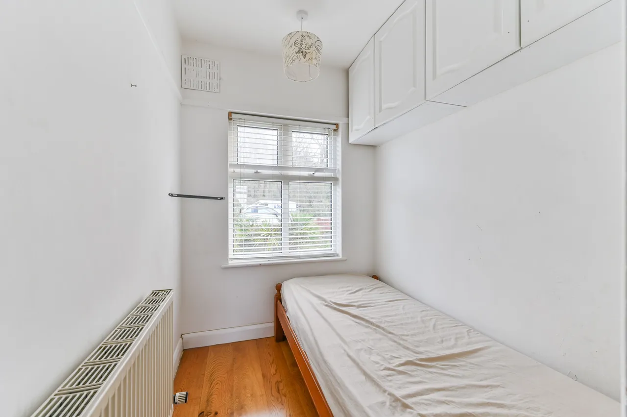 London, SE25, photo 12