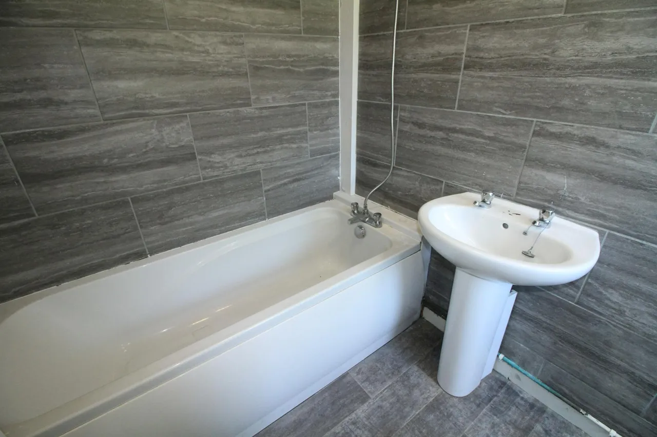 Grindon Crescent, Bulwell, NG6, photo 3
