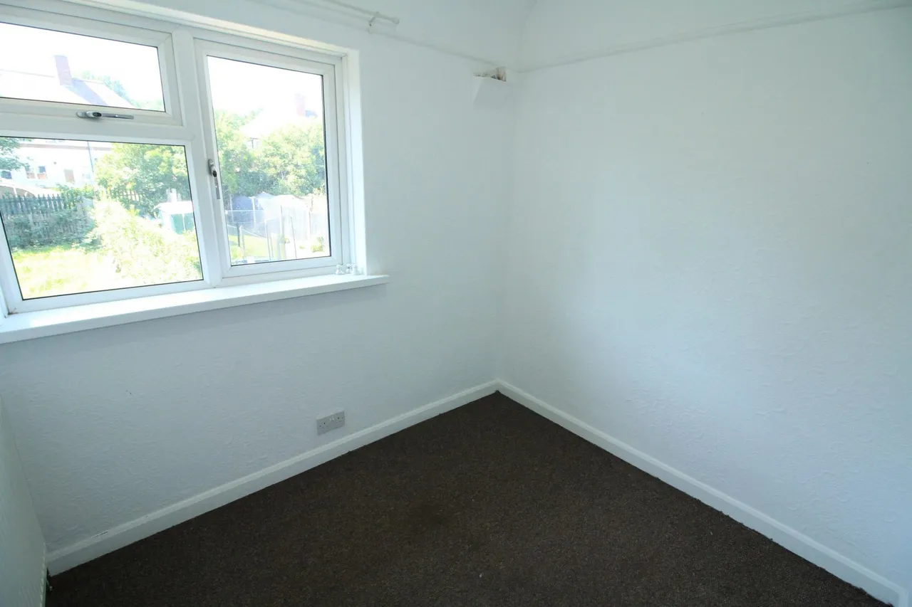 Grindon Crescent, Bulwell, NG6, photo 12