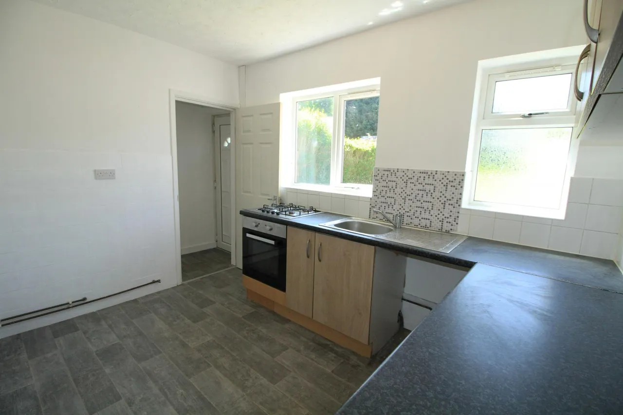 Grindon Crescent, Bulwell, NG6, photo 2