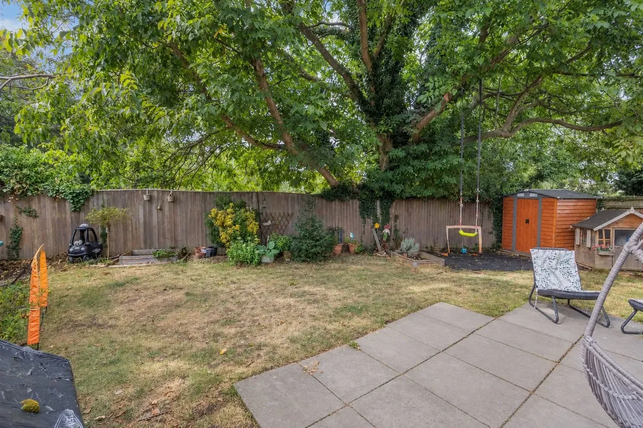 Elmfield Close, Potterspury, NN12, photo 20