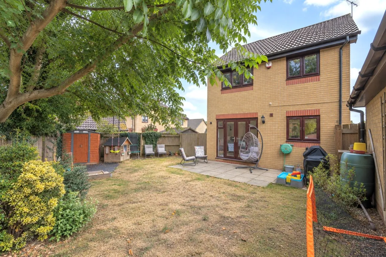 Elmfield Close, Potterspury, NN12, photo 21