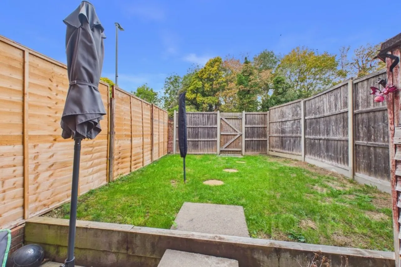 Hallam Close, Moulton, NN3, photo 13