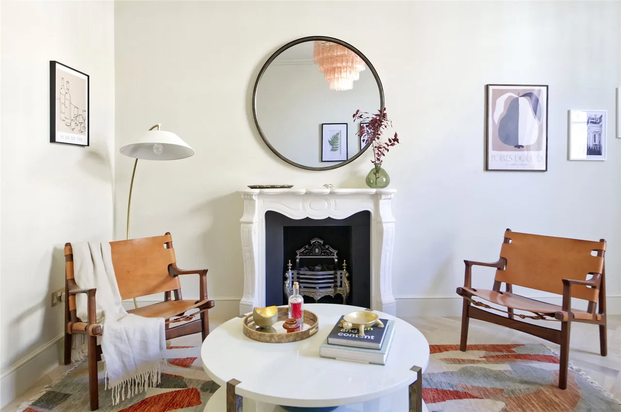 3 bed flat to rent, Pembridge Gardens, Notting Hill, W2