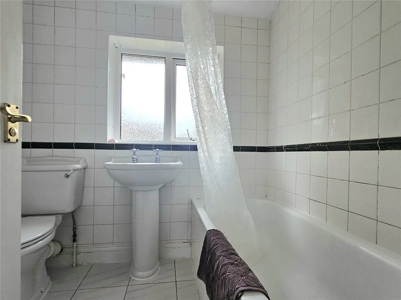 St. Michaels Road, Woking, GU21, photo 26