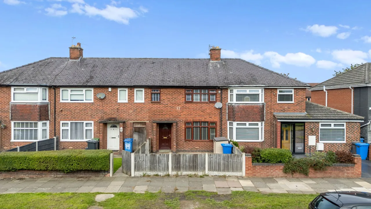 3 bed house for sale, Capesthorne Road, Warrington, WA2