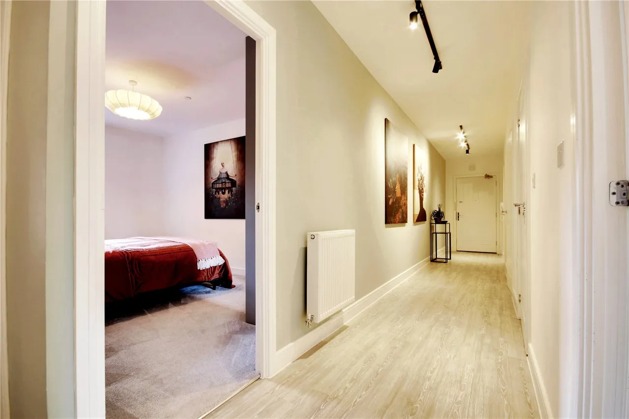 Toye Avenue, Whetstone, London, N20 0FN, photo 6