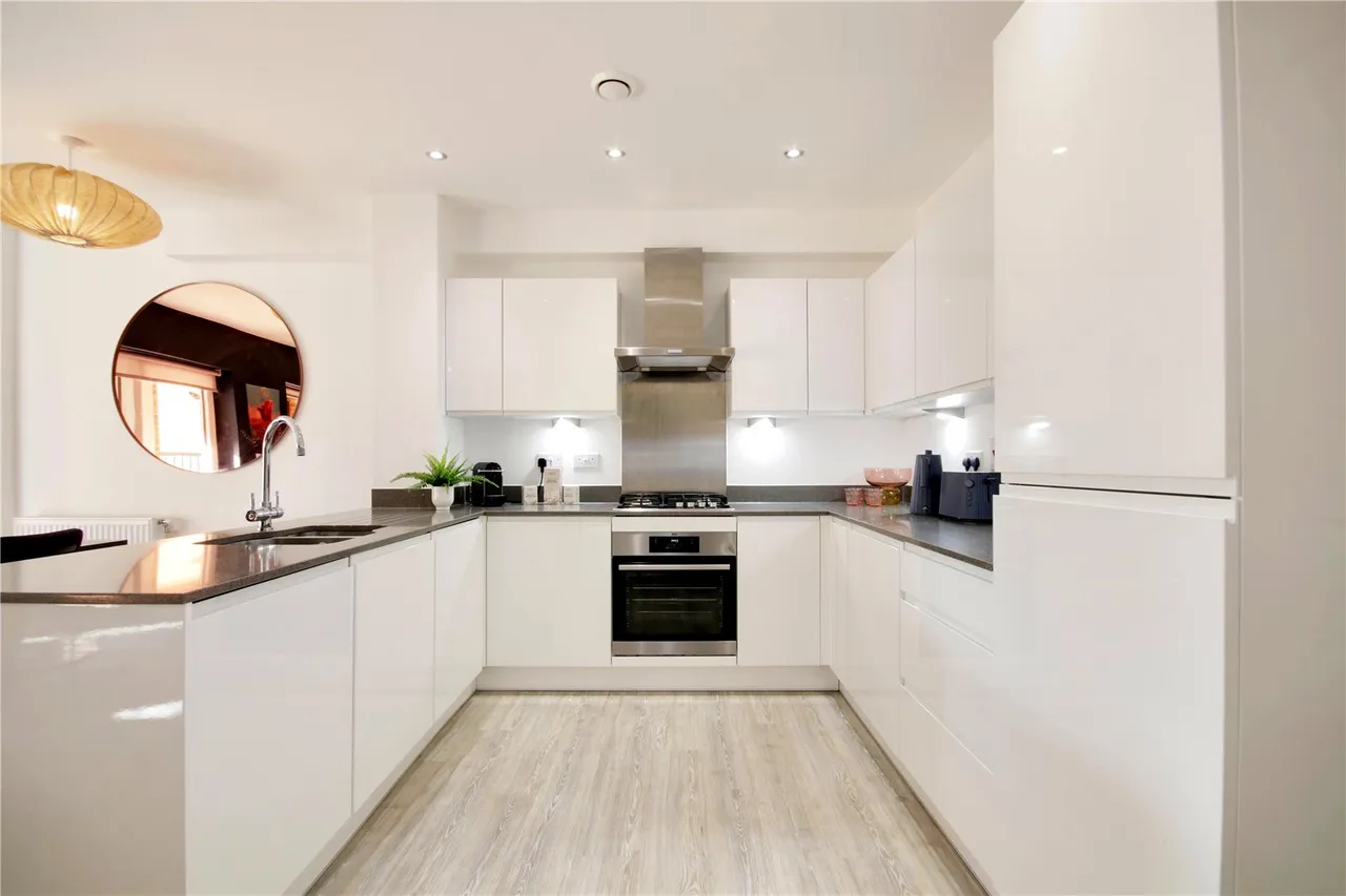 Toye Avenue, Whetstone, London, N20 0FN, photo 5
