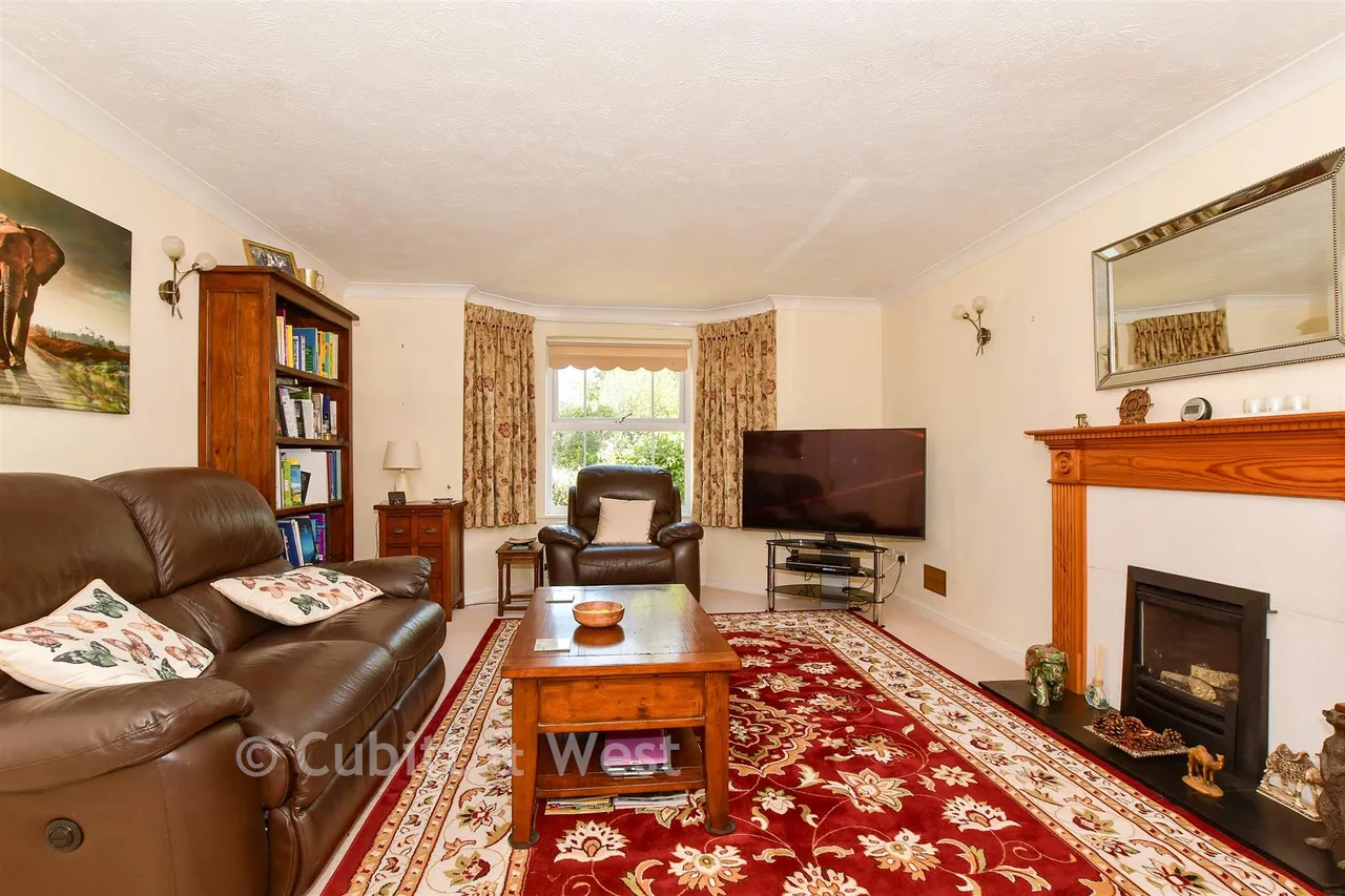 Masons Way, Pulborough, RH20, photo 7