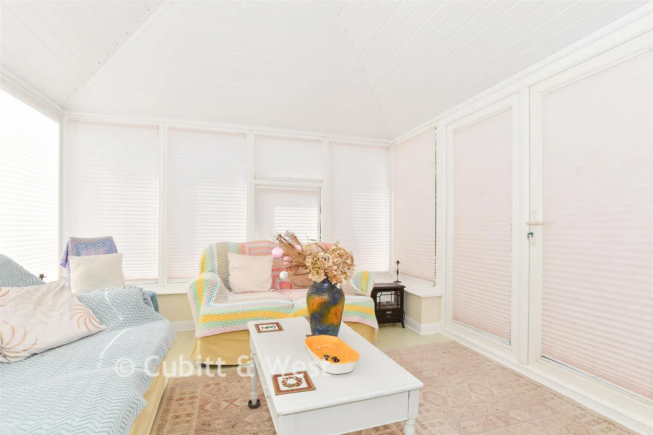 Masons Way, Pulborough, RH20, photo 10