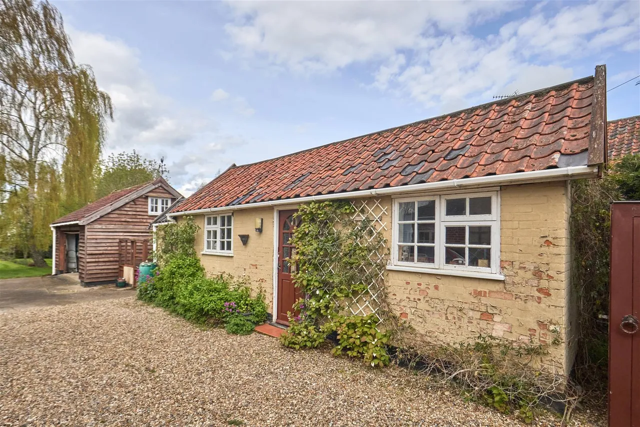 Withersdale Street, Mendham, IP20, photo 17