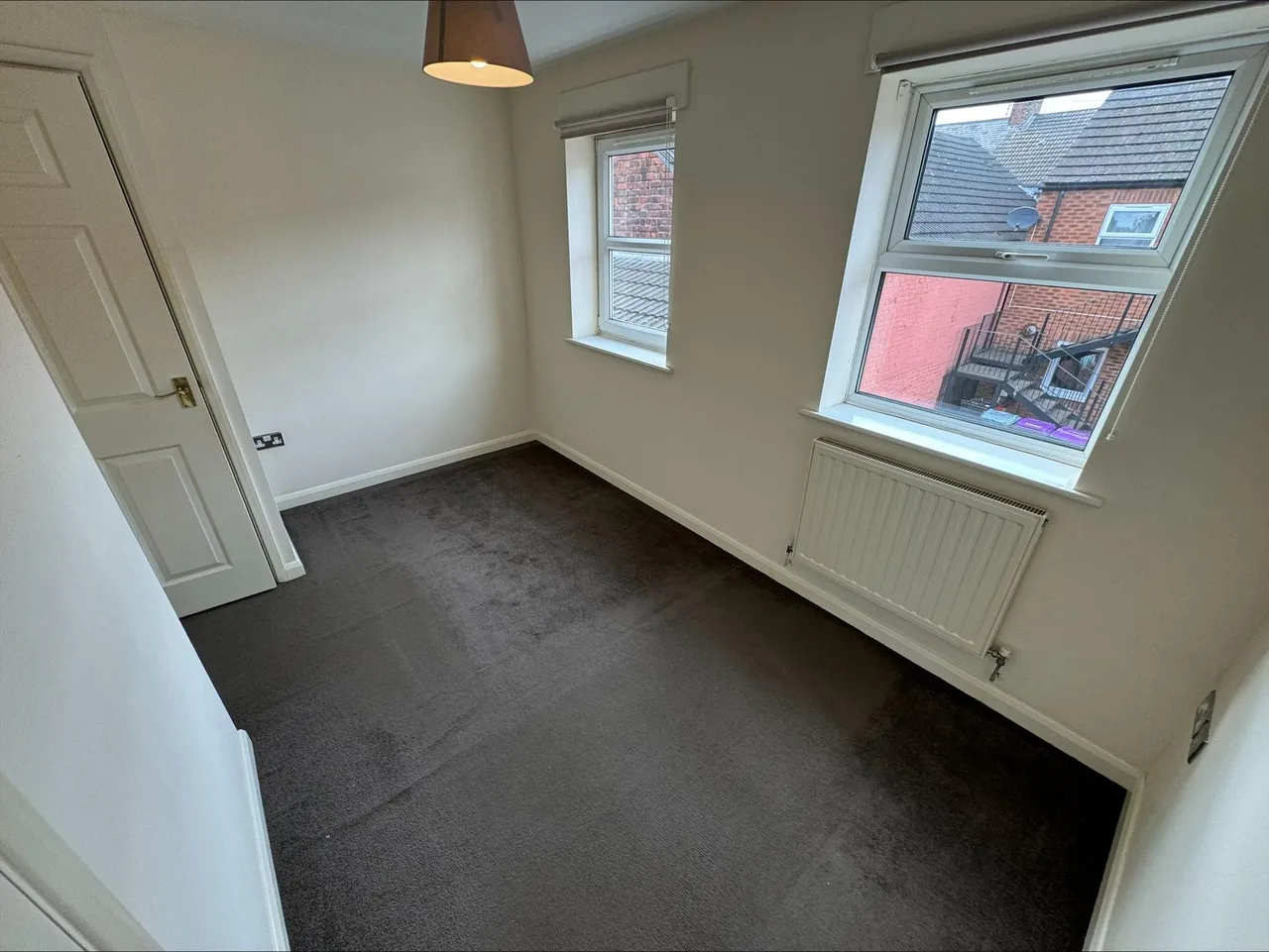 Oxford Street, Clifton Court, NG31, photo 5