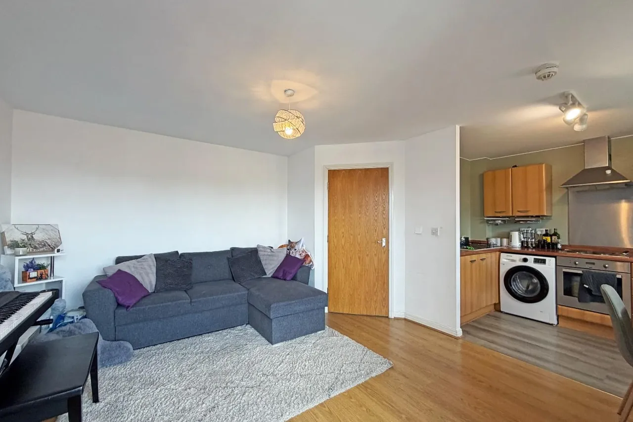 Oakcliffe Road, Baguley, Manchester M23 1DA, photo 15