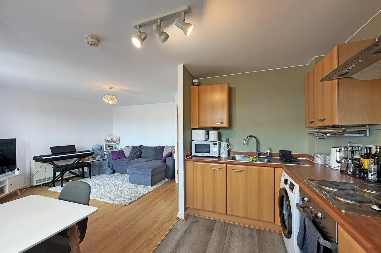 Oakcliffe Road, Baguley, Manchester M23 1DA, photo 16