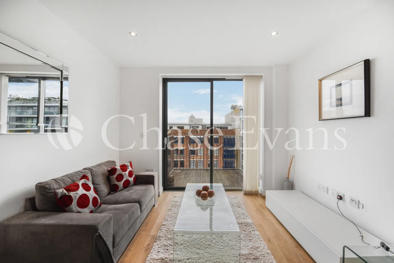 Ravenscroft Court, 36 Essian Street, Limehouse, London, E1, photo 4