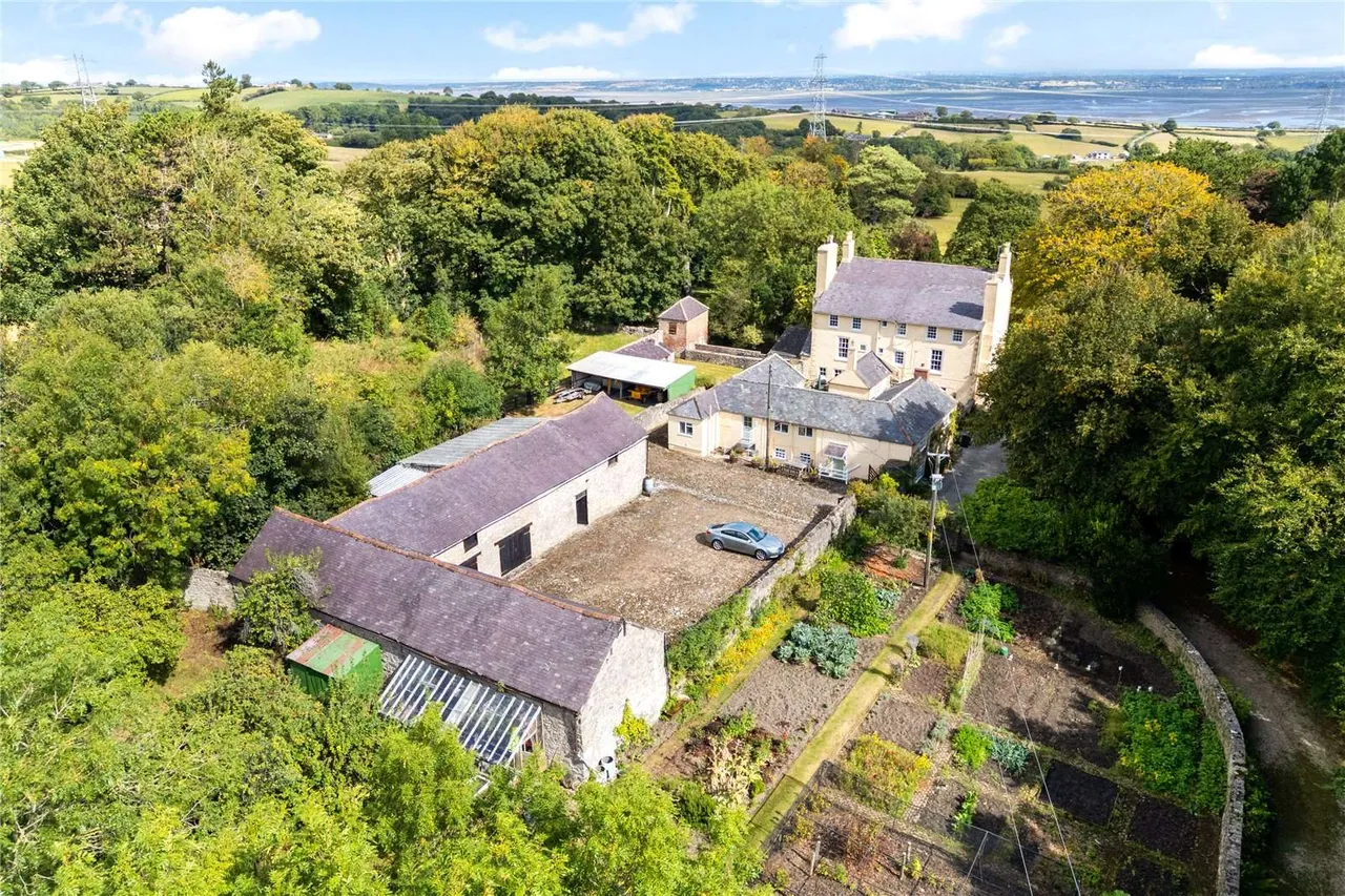 Lygan Y Wern, Pentre Halkyn, CH8, photo 5